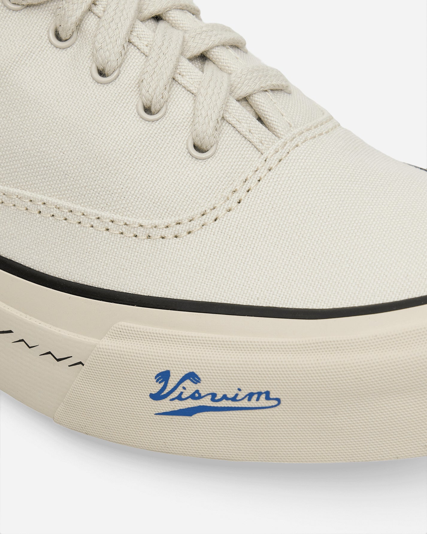 visvim Logan Deck Lo Sipe White Sneakers Slip-On 124101001004 001